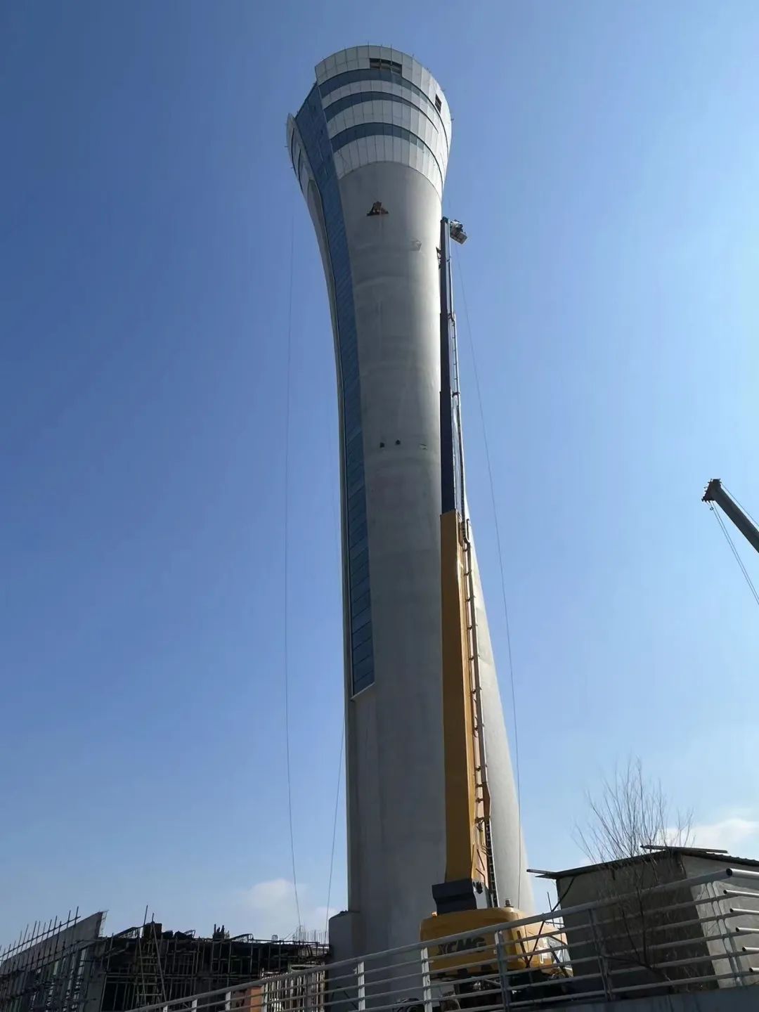 大显技巧！Z6官网直臂式高空作业平台XGS70K魔都首秀！