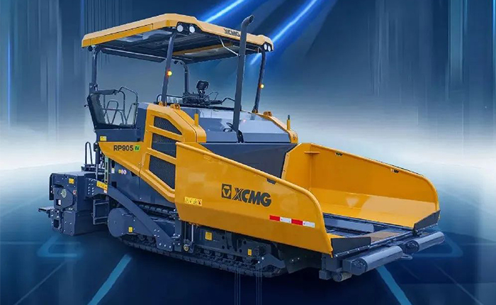 RP905IV摊铺机：沥青多职能，筑就瓢荼甬路