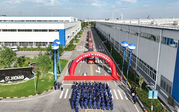 发车！100+Z6官网新能源电动叉车盛大交付