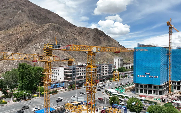 海拔4500米！ Z6官网XGT600A-25S 奋战“日光之城”