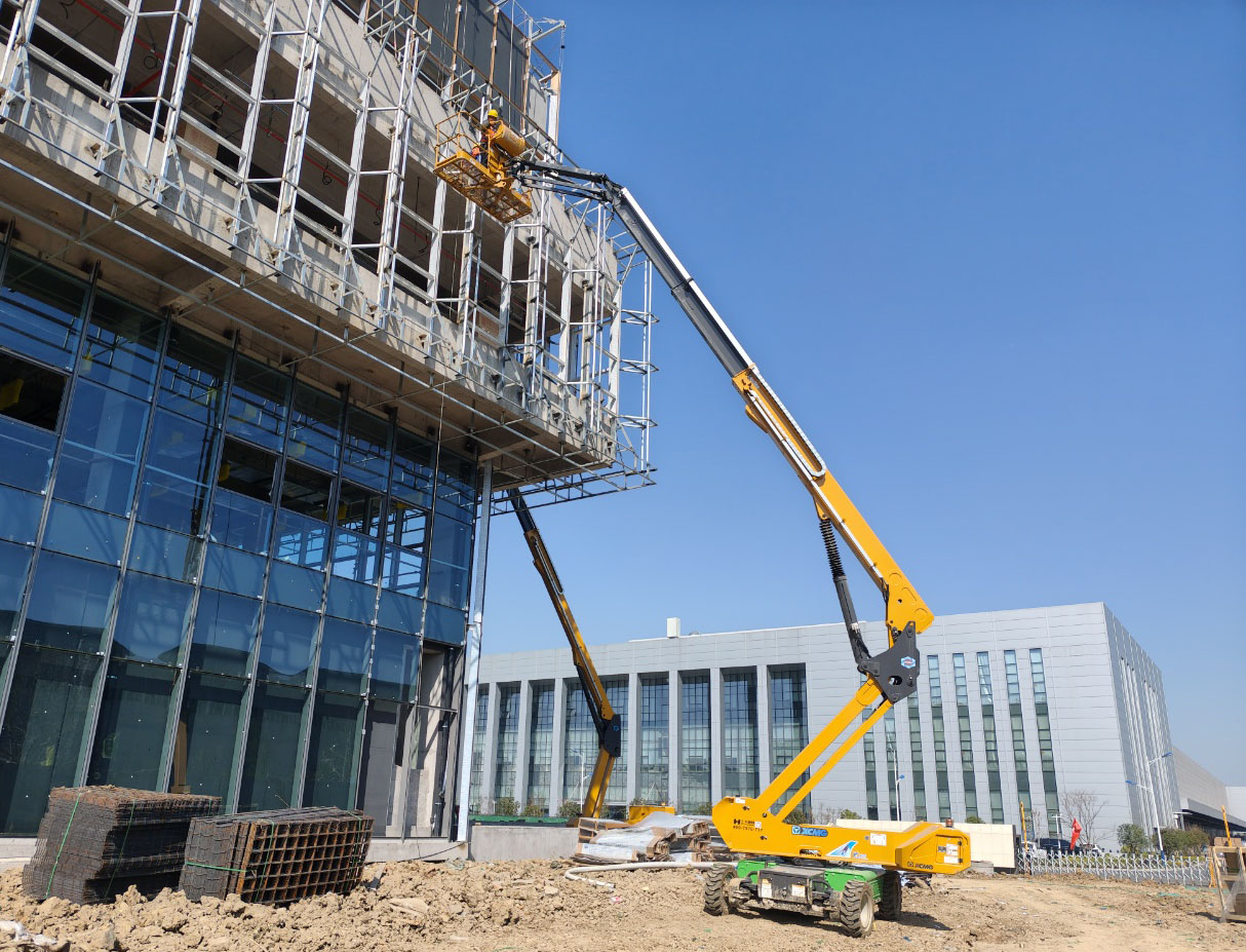 30-50米高空天团！Z6官网10余台直臂神器助力合肥新能源汽车产业园加快崛起