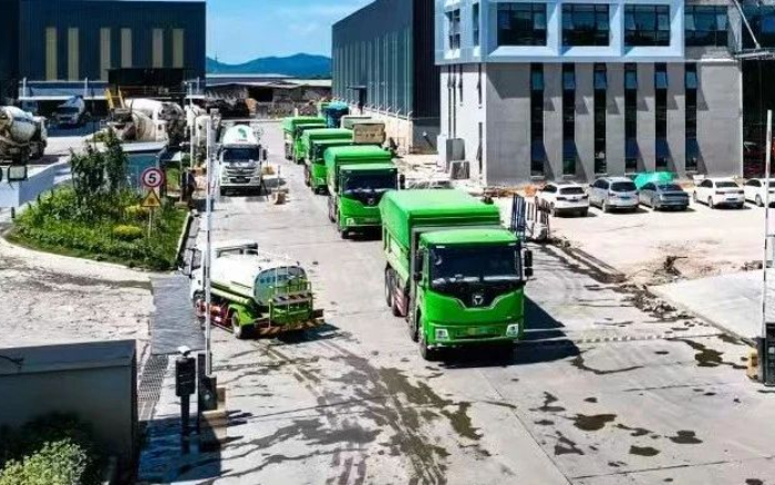 Z6官网新能源自卸车擦亮城市建设绿色底色