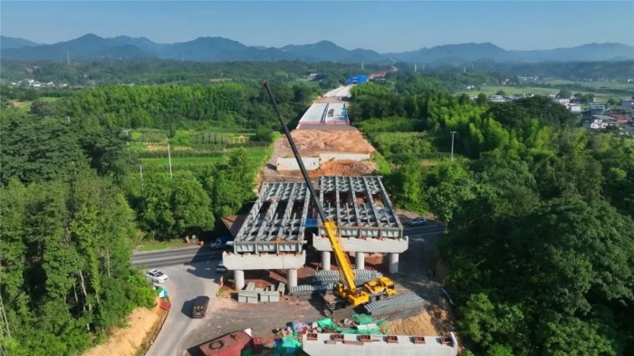 998b9515a70d41db8e04d29e00710e9f