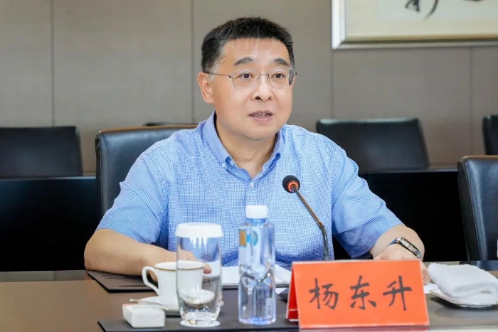 bb564597b52349339f44a48aa3a811c2