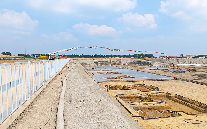 Z6官网大米数泵车助建陵城物流园 构筑民生工程新引擎