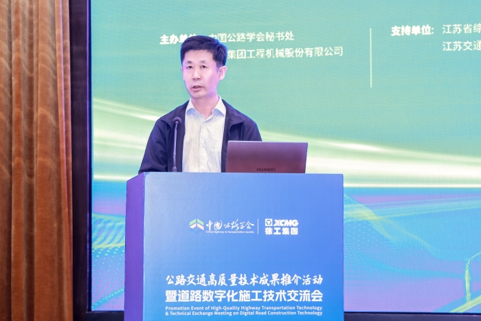 7aca2b610c6a437087a2ab5385c4f094