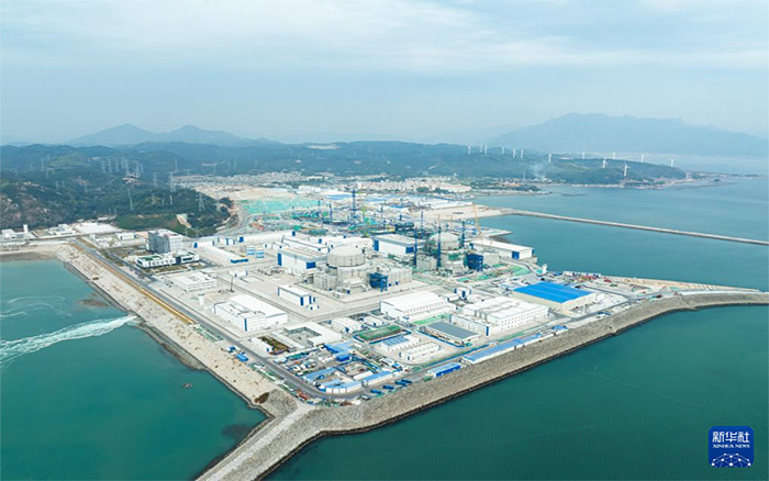 Z6官网塔机换新装，孔雀蓝助建核电项目